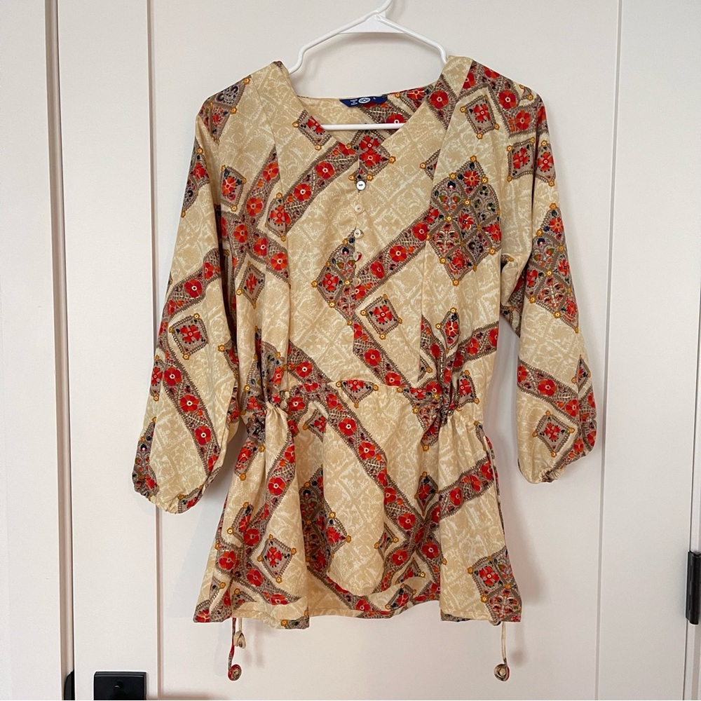Chic Beige and Red Patterned Blouse